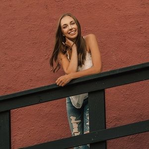 Meet your Posher, Hannah